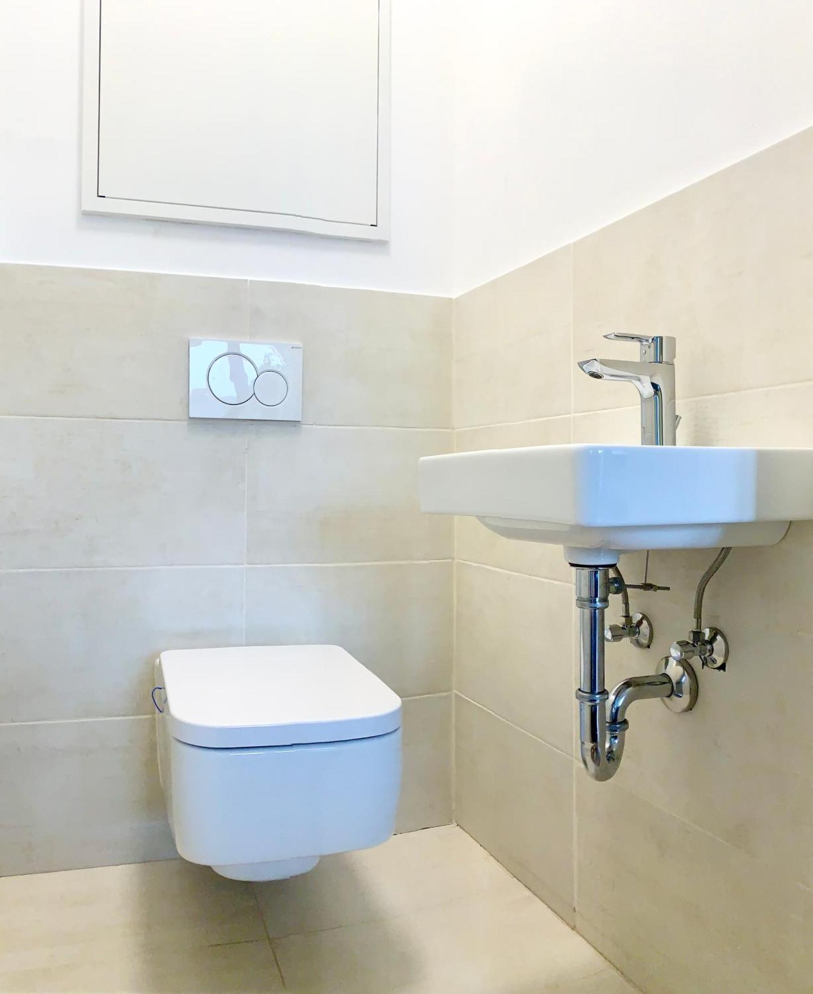 Wohnung Mit Terrasse + Parkplatz Wina Bagian luar foto